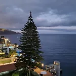 Hear The Ocean! * Funchal (Madeira)