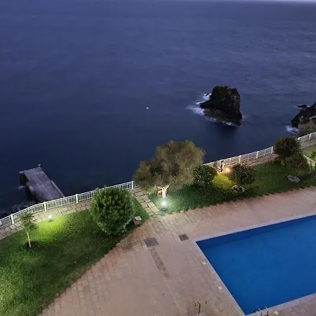 Hear The Ocean! شقة *
