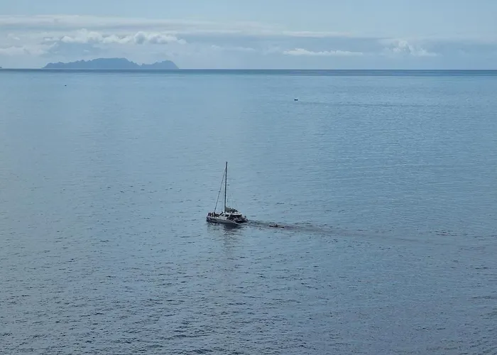 아파트 Hear The Ocean!