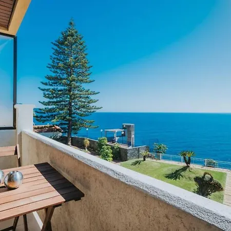 Hear The Ocean! * Funchal (Madeira)