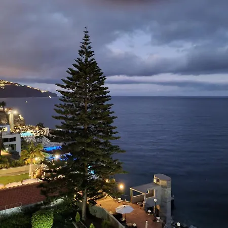 Hear The Ocean! Appartamento Funchal (Madeira)